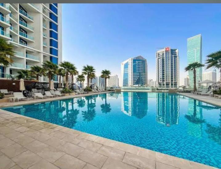 Appartement Stylish In Damac Prive Canal-view *