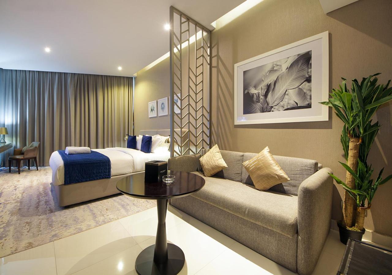 Stylish In Damac Prive Canal-view Apartment Dubai